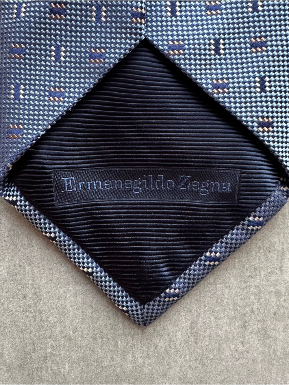 Ermenegildo Zegna Navy and Light Blue Textured Silk Tie